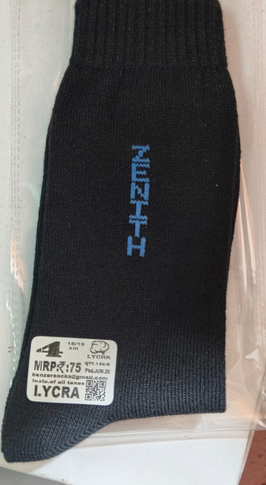 1 231 BLACK SOCKS PLAIN LYCRA NAME -ZENITH 