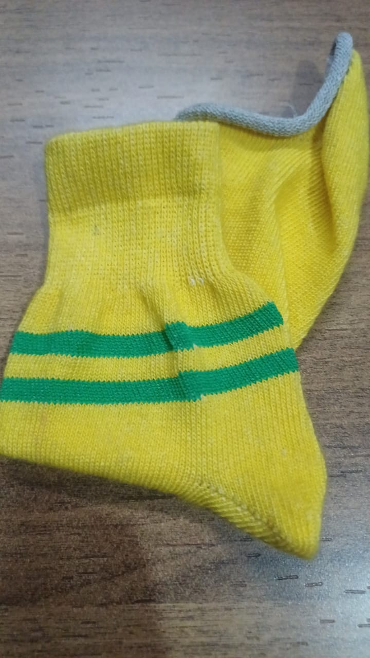 YELLOW SOCKS GREEN PATTI ANKLE
