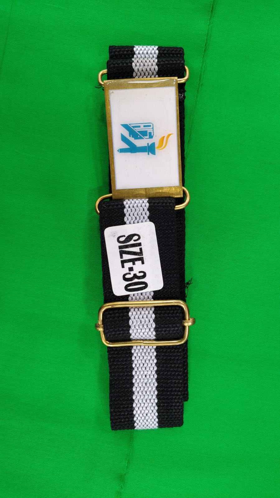 22 BLACK /WHITE/BLACK (MASHAL)