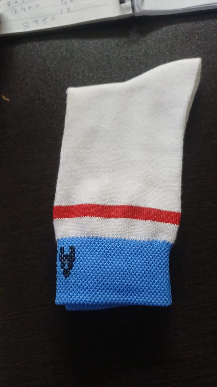 8 231 WHITE SOCKS RED PATTI /SKY ELASTIC NAME -ASOB