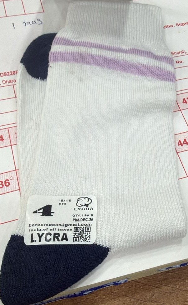 WHITE SOCKS PARPLE PATTI NAVY HIL PANJA