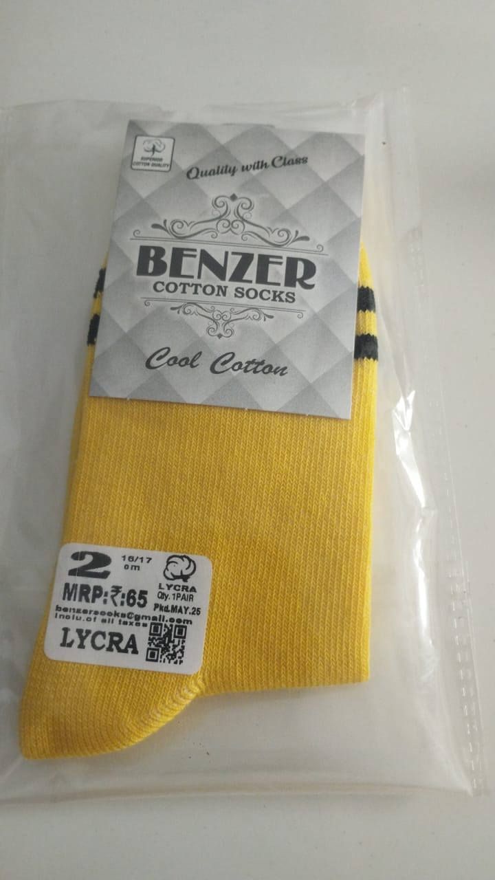 YELLOW SOCKS 2 BLACK PATTI LYCRA